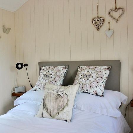 Hare'S Hut Villa Saint Clement Екстериор снимка